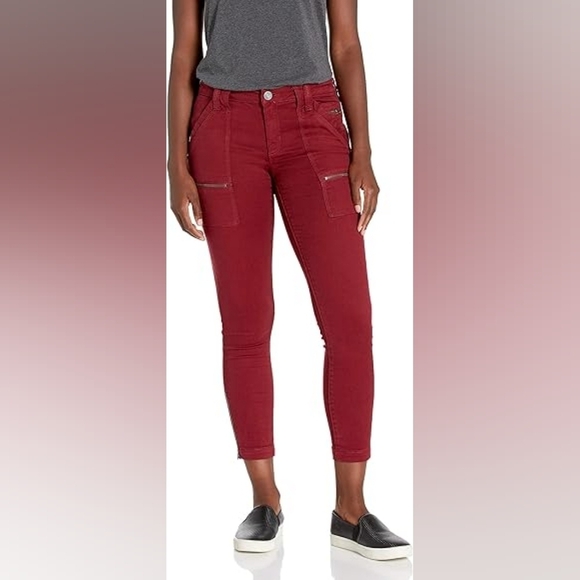 Joie: Park skinny jeans. Mid rise with rear flap button pockets. 30 - Picture 3 of 6